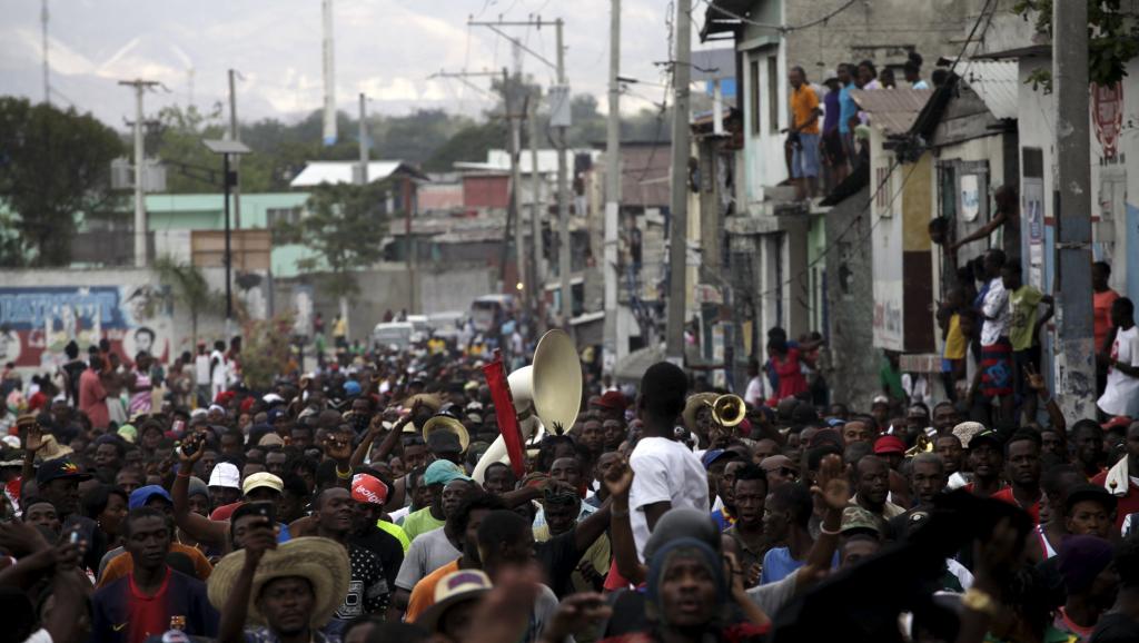 Après le report des élections, les Haïtiens manifestent