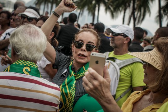 Entre appel au putsch, ordre moral et discours anti-pauvres, la montée en puissance d’une nouvelle droite au Brésil