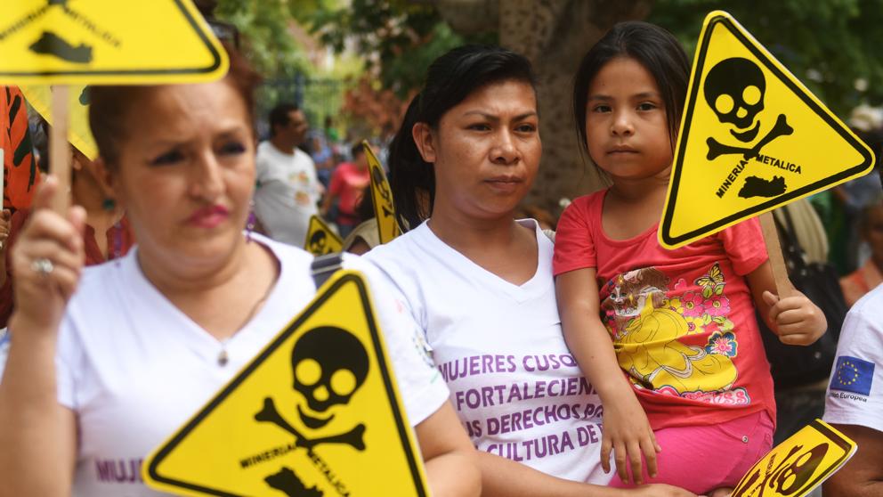 El Salvador, primer país del mundo en prohibir la minería metálica