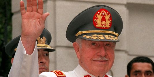La fortune de Pinochet sera rendue à sa famille. (François-Xavier Gomez / Libération)