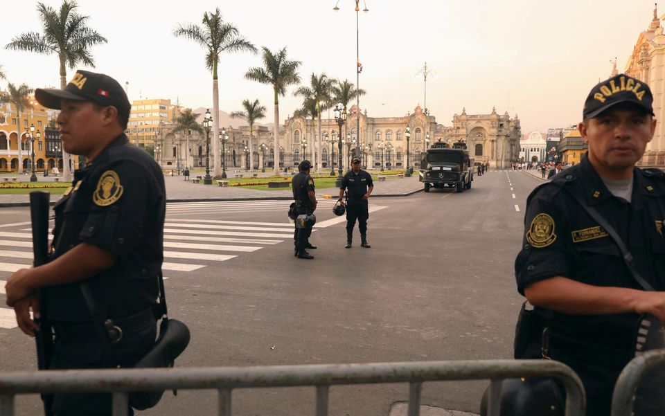 Accusé de corruption, le président du Pérou jette l’éponge  (François Xavier Gomez/ Libération)