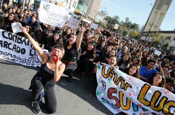 Chili: un féminisme venant du Sud (Carolina Olmedo et Luis Thiellemann/ Brecha/ Contretemps)