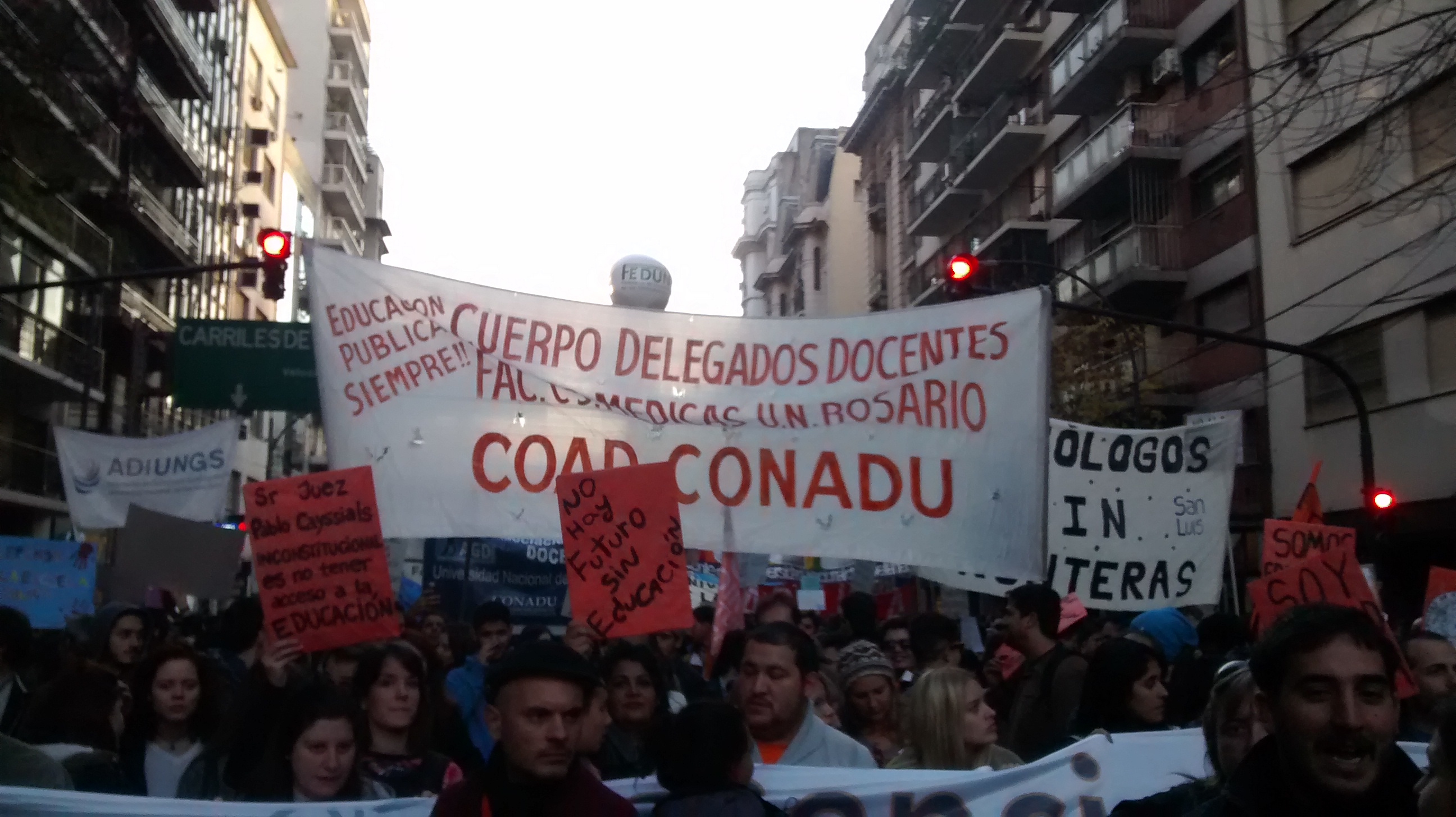 Argentine. Les étudiants se mobilisent contre les politiques d’austérité du gouvernement (Arthur Nicola/Révolution Permanente)