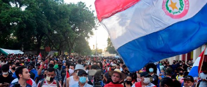 Paraguay: plus de dix jours de manifestations contre le gouvernement (Elise Pia / Espaces latinos)