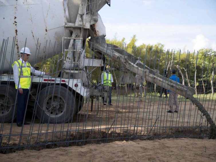La République dominicaine entame la construction d’un mur à sa frontière avec Haïti (Le Monde – AFP / RT France)