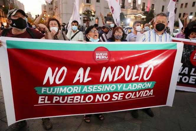 Pérou: la Cour constitutionnelle ordonne la libération d’Alberto Fujimori (RFI)