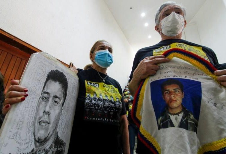 Massacres de civils en Colombie : d’anciens militaires font des aveux historiques (Eliott Samuel -France 24 / RFI)