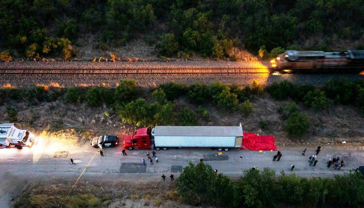 Au Texas, au moins cinquante migrants morts dans un camion (Frédéric Autran / Libération)