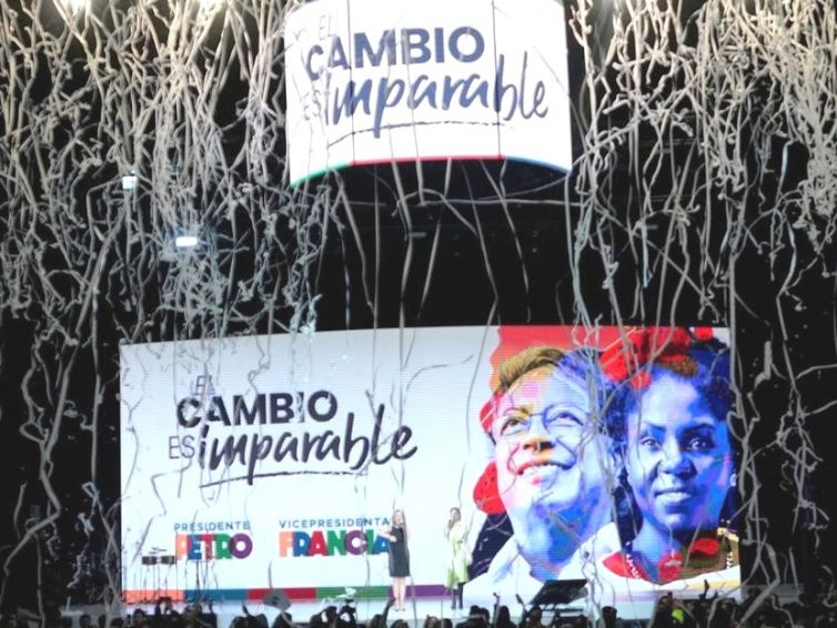 🇨🇴 « Nous ne pouvons pas échouer ! » Le grand espoir du peuple colombien et de l’Amérique latine (Françoise Escarpit / Lignes d’ATTAC)