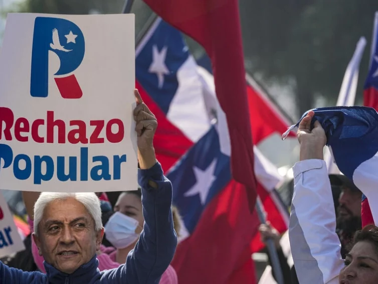 🇨🇱 Chili: les opposants à la nouvelle Constitution se mobilisent (Naïla Derroisné / RFI)