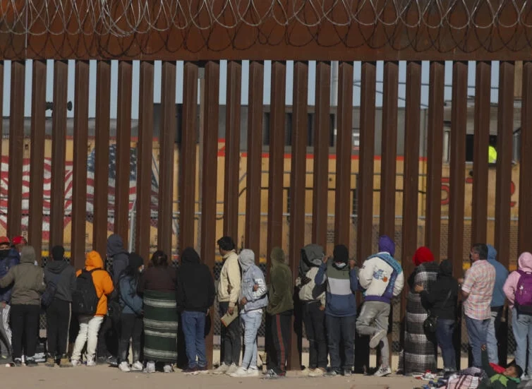 🇲🇽 🇺🇸 L’incertitude de milliers de migrants coincés à la frontière entre le Mexique et les États-Unis (Emmanuelle Steels / RFI)