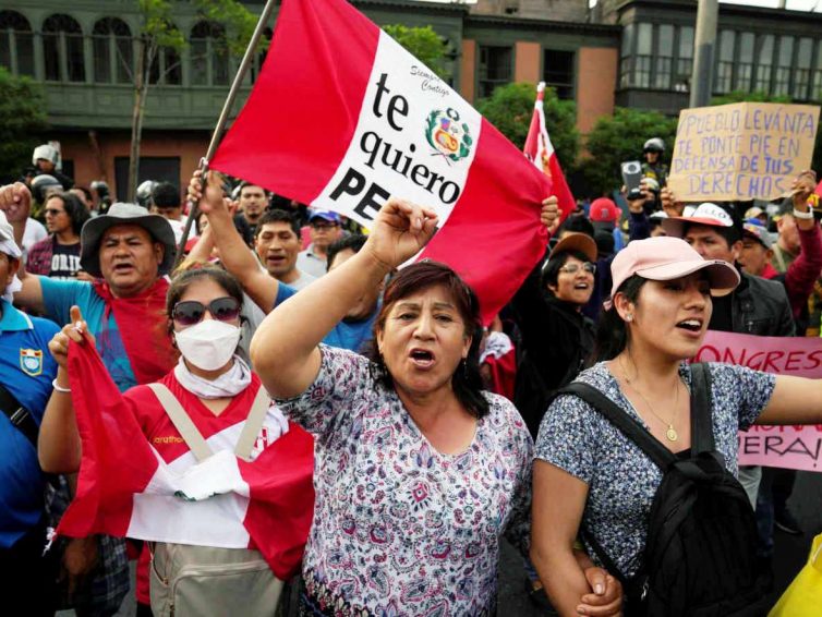 🇵🇪 Crise politique au Pérou : la tension monte et la répression fait des victimes (revue de presse)