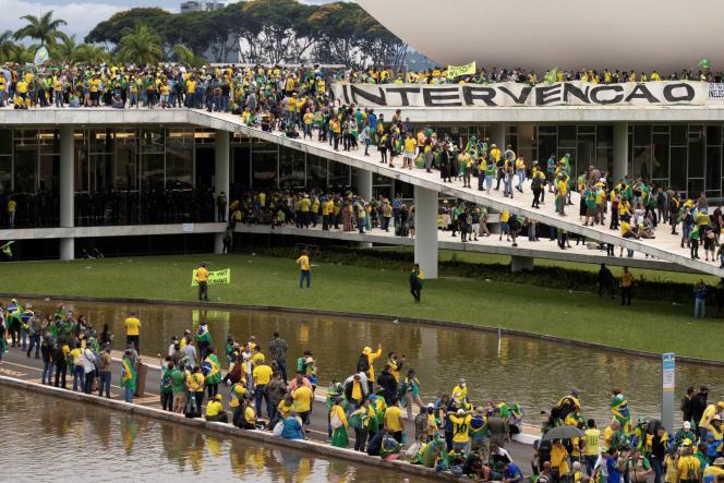 🇧🇷 L’invasion du Congrès à Brasília par des partisans de Bolsonaro (Revue de presse)