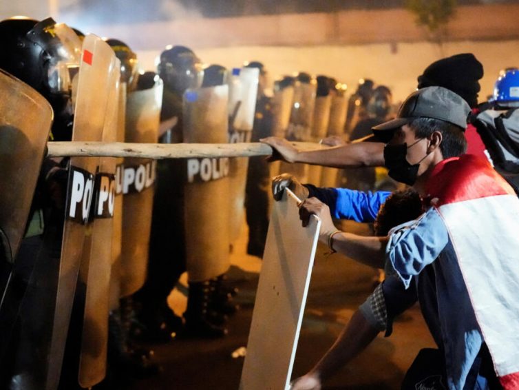 🇵🇪 Pérou : une mobilisation qui ne faiblit pas malgré la répression (Revue de presse)