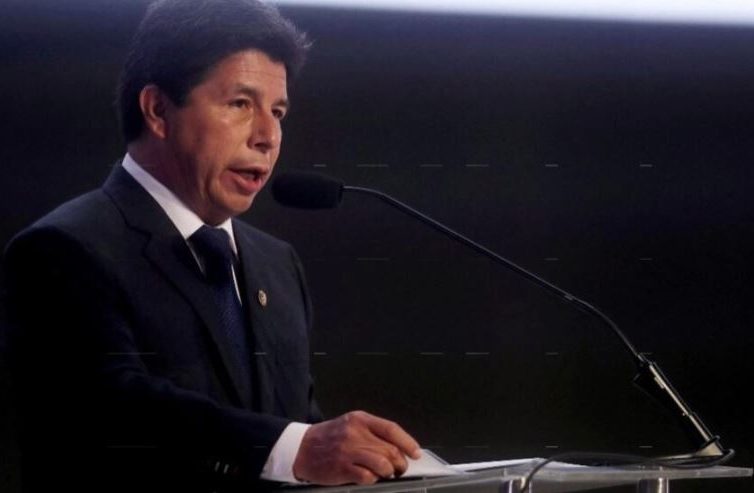 🇵🇪 Au Pérou, la justice prolonge la détention provisoire de l’ex-président Pedro Castillo (France 24)