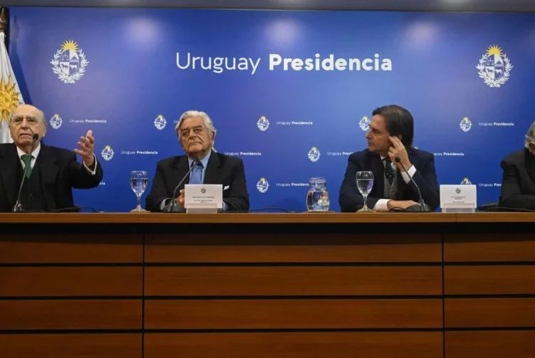 🇺🇾 « Plus jamais ! » Quatre présidents uruguayens unis à cinquante ans du coup d’État (Espaces Latinos)