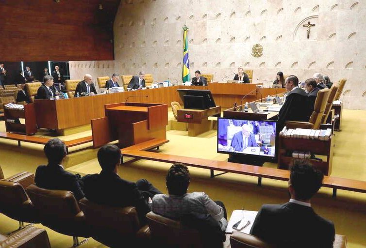 🇧🇷 Au premier procès des émeutes de Brasilia, des partisans de Bolsonaro lourdement condamnés (Libération / AFP)