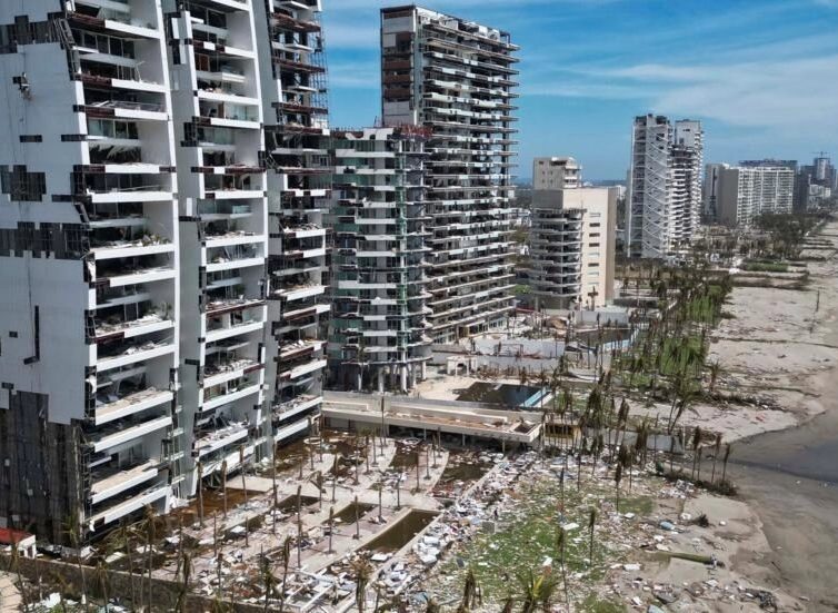 🇲🇽 Ouragan Otis au Mexique : la ville d’Acapulco dévastée (RFI / France 24)