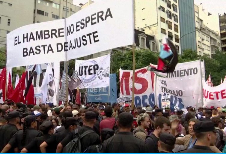 🇦🇷 Argentine :  mobilisations contre les mesures d’austérité du gouvernement de Milei (revue de presse)