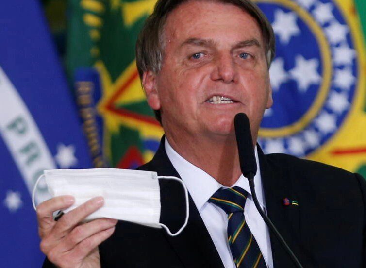 🇧🇷 Brésil: la police recommande l’inculpation de l’ex-président Bolsonaro pour falsification de certificats de vaccination (RFI/ AFP)