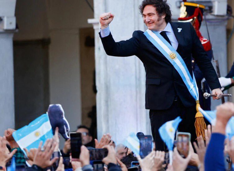 🇦🇷 Argentine: après six mois au pouvoir, malgré les revers, Javier Milei persiste dans sa droite ligne (RFI)
