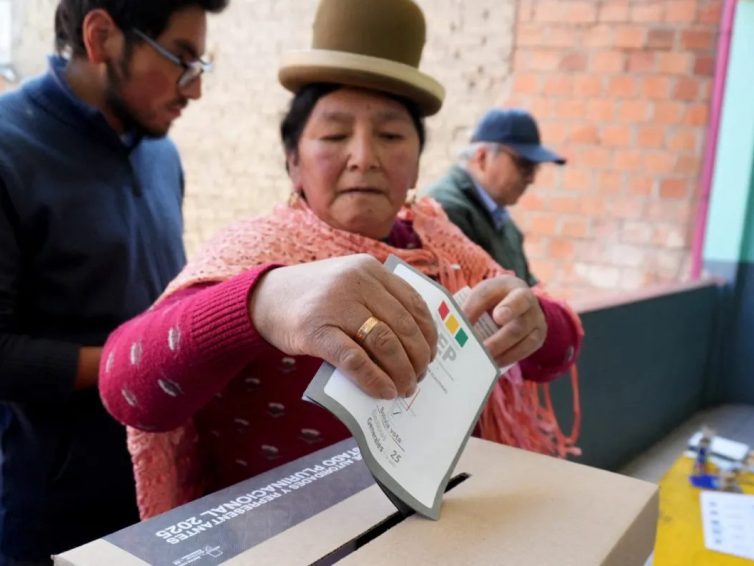 🇧🇴 Victoire de la droite en Bolivie : « Les luttes sociales à venir vont recomposer la gauche » (entretien avec Patrick Guillaudat de FAL, par Luis Reygada / L’Humanité)