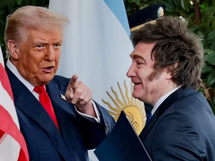 🇦🇷 🇺🇸 Donald Trump conditionne l’aide à l’Argentine à la survie politique de Javier Milei (RFI)