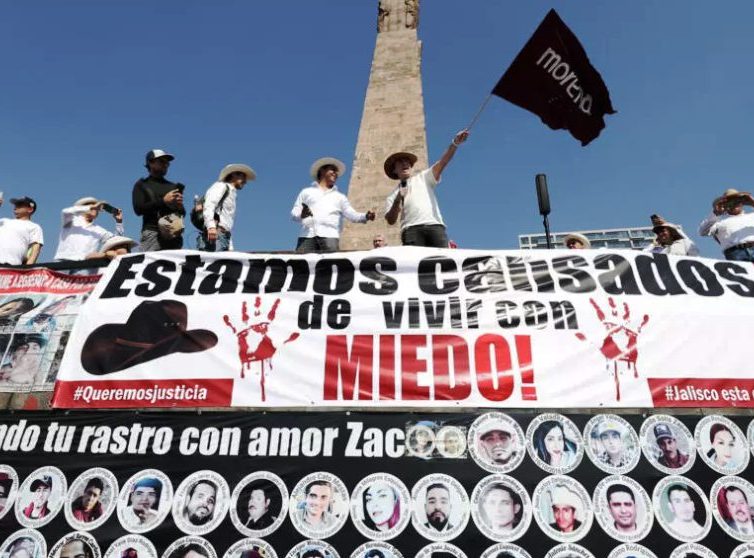 🇲🇽 Mexique: plusieurs milliers de personnes manifestent contre la corruption et la violence (RFI / Le Monde)