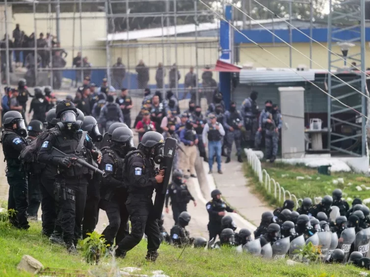 🇬🇹 État de siège, mutineries dans les prisons, meurtres de policiers par des gangs… Que se passe-t-il au Guatemala ? (L&rsquo;Humanité)