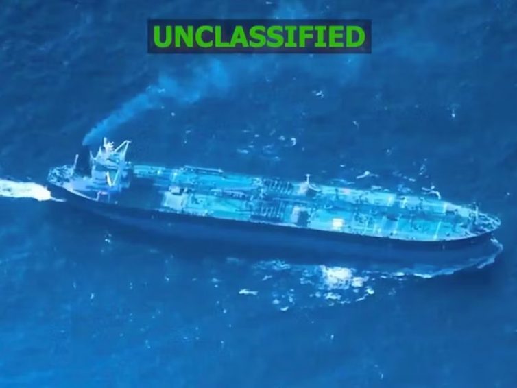 🇺🇸 🇻🇪 Les États-Unis annoncent l’interception en mer des Caraïbes d’un septième pétrolier lié au Venezuela (Le Monde / AFP)