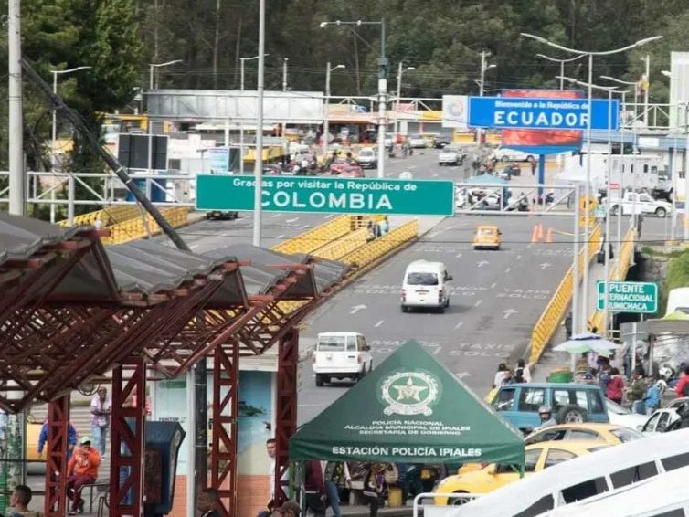 🇪🇨 🇨🇴 Équateur et Colombie : entre conflits commerciaux, économiques, politiques et exploitation minière illégale (entretien avec Alberto Acosta par Emilia Delfino – Mongabay / Traduction par Yohan Leclerc – CDHAL
