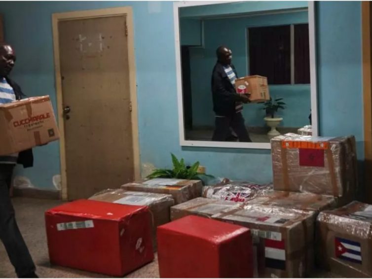 🇨🇺 Un convoi international arrivé à Cuba entame une première distribution d&rsquo;aide humanitaire (France 24)