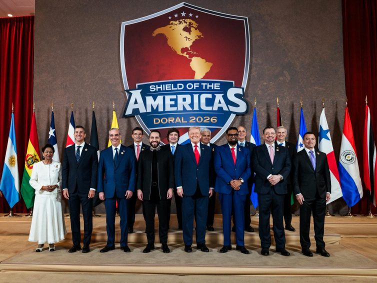 🇺🇸 «Bouclier des Amériques» : derrière le sommet de Trump en Floride, une offensive contre la Chine en Amérique latine (TV5 Monde / RFI)