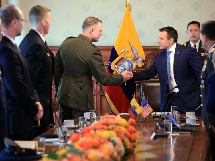 🇪🇨 🇺🇸 L’Équateur annonce des « opérations conjointes » avec les États-Unis pour lutter contre le narcotrafic (La Croix / AFP)