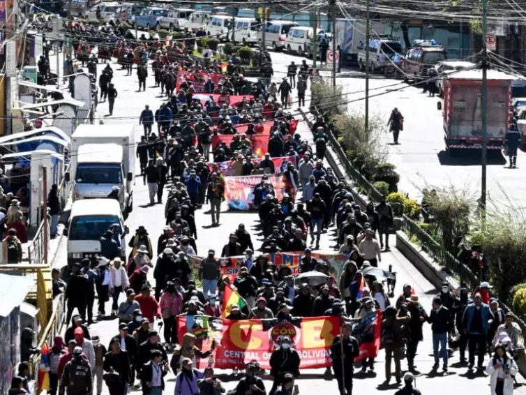 🇧🇴 Puissant mouvement social en Bolivie (revue de presse)
