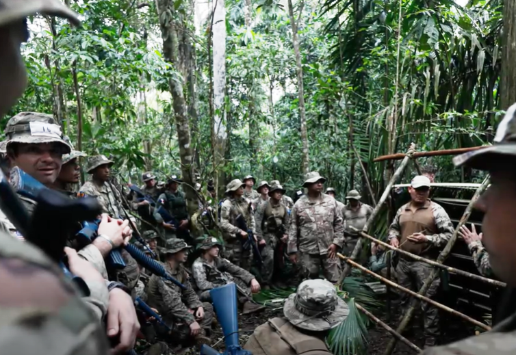 🇺🇸 🇨🇴 🇭🇳 🇵🇦 Donald Trump déploie 600 soldats en Amérique latine : les dessous d’une offensive contre les cartels (Marion Prost – Le Figaro /  Kenza Soares El Sayed -L&rsquo;Express)